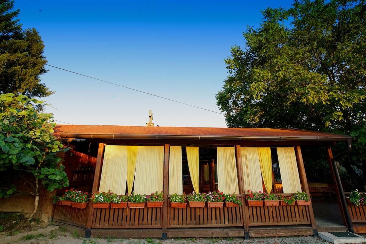 Vila Chess Belgrado Exterior foto